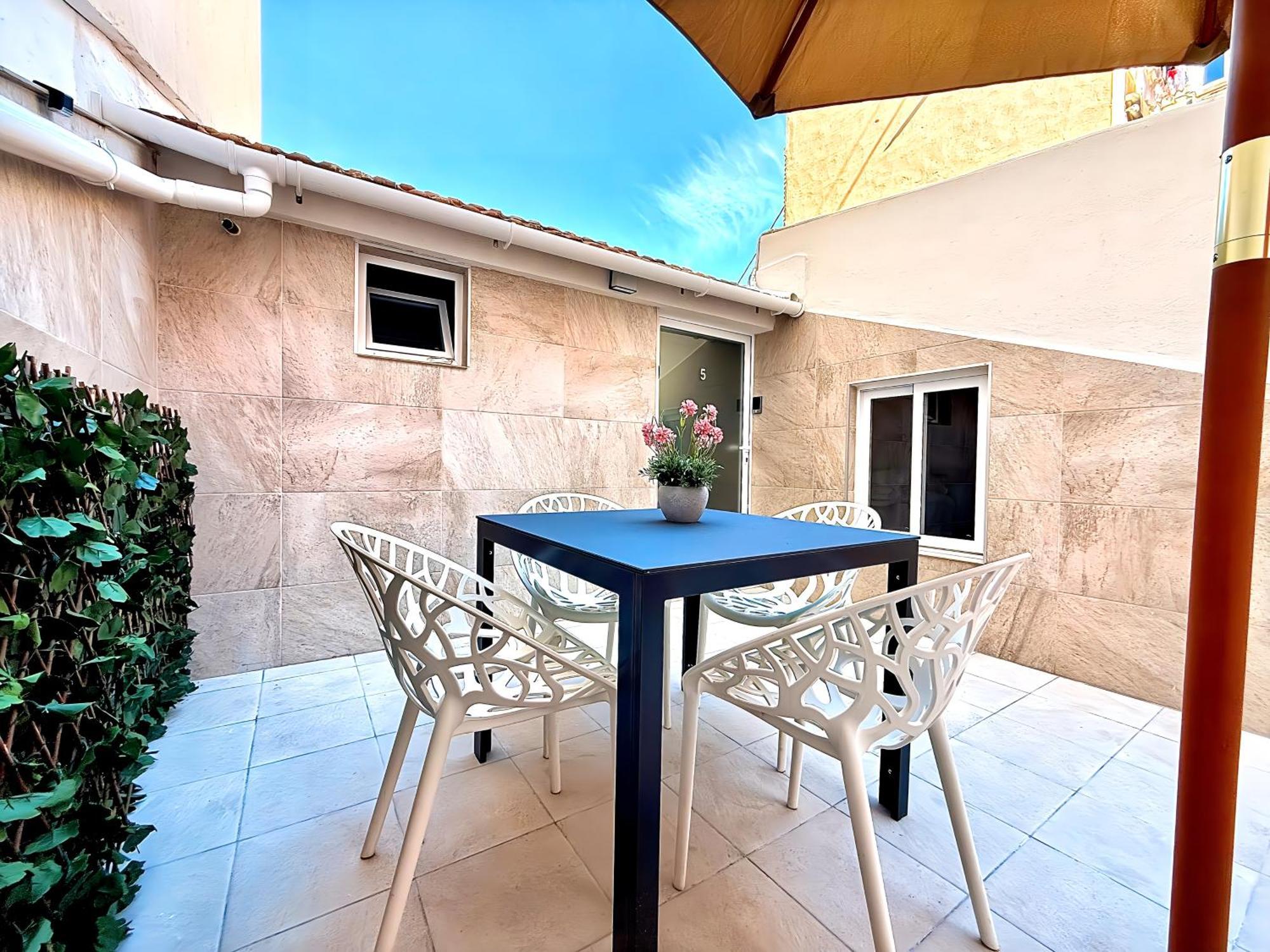 Loft Independiente Con Piscina Compartida En Centro De Valence
